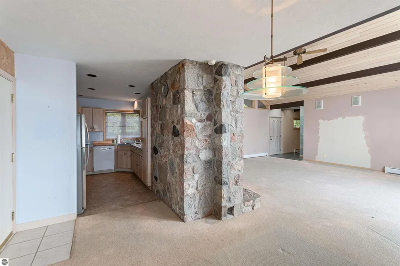 1137 Crystal Drive, Frankfort, MI 49635, Frankfort, Michigan, United States. - Photo 17
