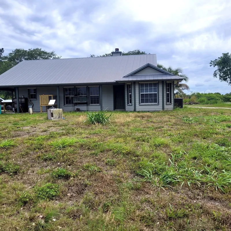 6390 SE Bridge Road, Hobe Sound, Florida, United States. - Photo 3