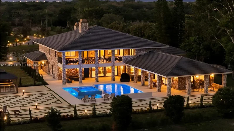 3320 SW 121st Ave, Davie, Florida, United States. - Photo 8
