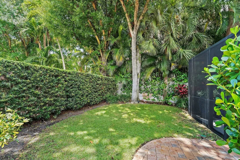 32 Grand Bay Circle, North Palm Beach, Florida, United States. - Photo 59