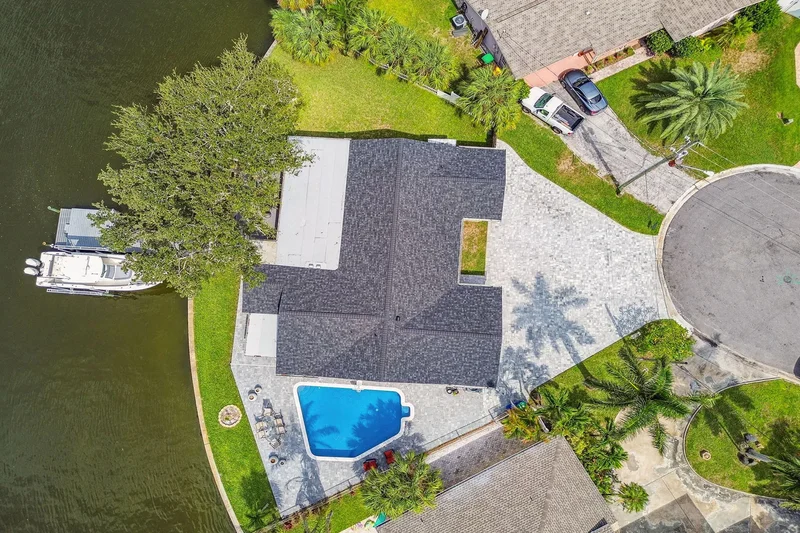 1514 Sea Gull Drive S, St Petersburg, FL 33707, St. Petersburg, Florida, United States. - Photo 6