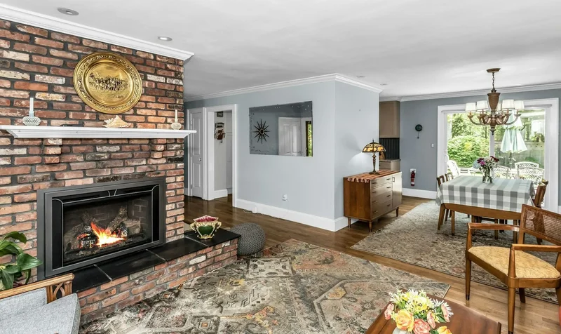 13 Delacey Ave, East Quogue, New York, United States. - Photo 20