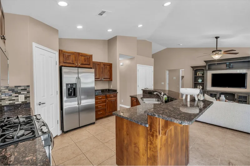 336 West 270 South , Ivins, UT 84738, Ivins, Utah, United States. - Photo 21