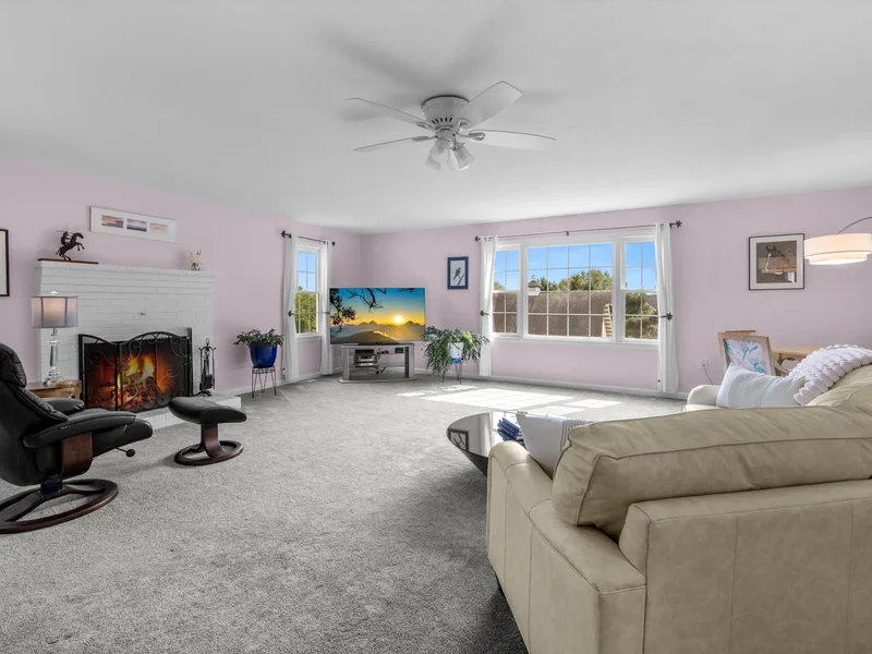 6 Wood St , Upton, MA 01568, Upton, Massachusetts, United States. - Photo 34