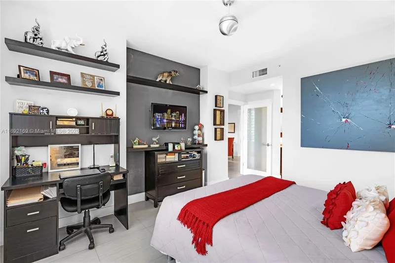 888 Brickell Key Dr, Miami, Florida, United States. - Photo 5