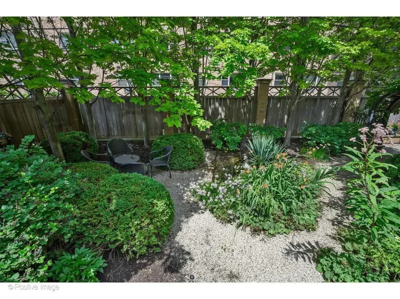 536 W. Barry Avenue, Chicago, IL, 60657, USA, Chicago, Illinois, United States. - Photo 51