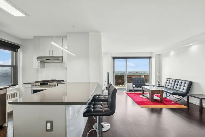 -11 QUEENS BLVD, New York, New York, United States. - Photo 5