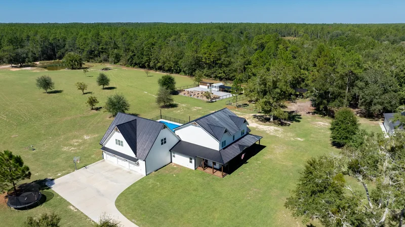13796 FL-81, Ponce De Leon, FL 32455, Bruce, Florida, United States. - Photo 5