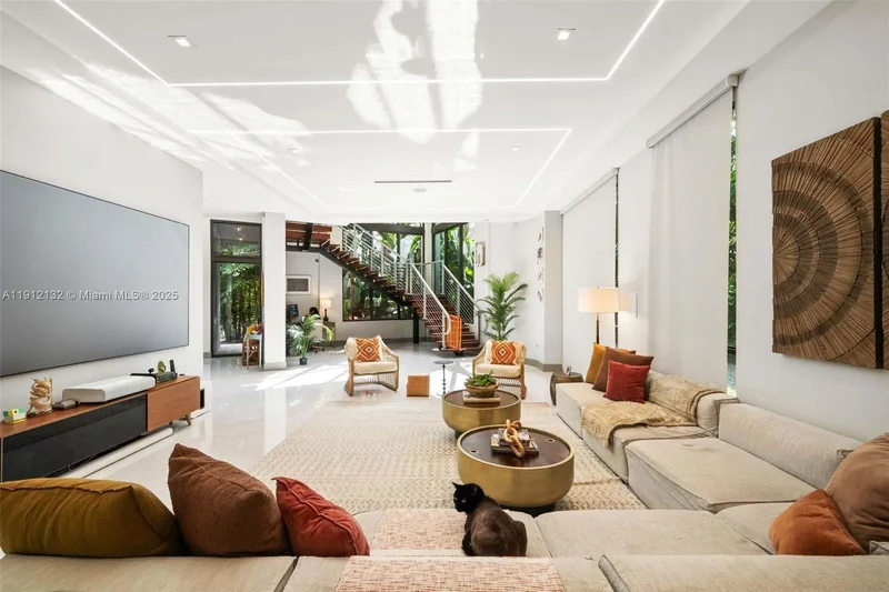 4185 Ventura Ave, Miami, Florida, United States. - Photo 13
