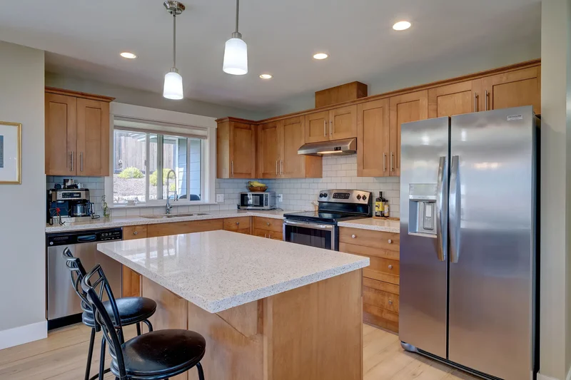 5537 Peregrine Crescent, Sechelt, BC V7Z 0V5, Sechelt, British Columbia, Canada. - Photo 5