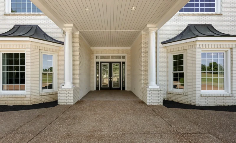 2360 Memorial Drive Ext, Clarksville, TN 37043, Clarksville, Tennessee, United States. - Photo 13