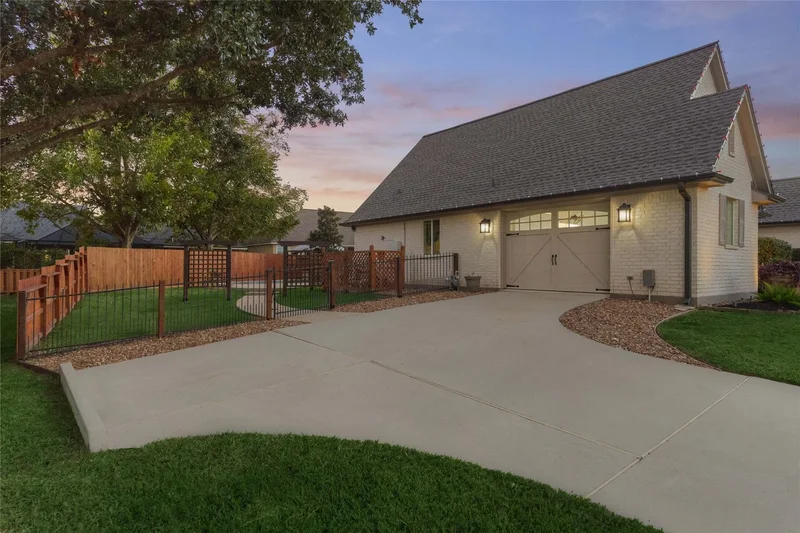 98 Monterrey Road W, Montgomery, TX 77356, Montgomery, Texas, United States. - Photo 30