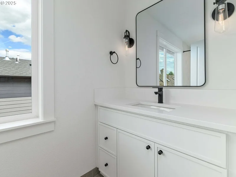 2271 SW Phyllis Pl, Gresham, OR 97080, Gresham, Oregon, United States. - Photo 30
