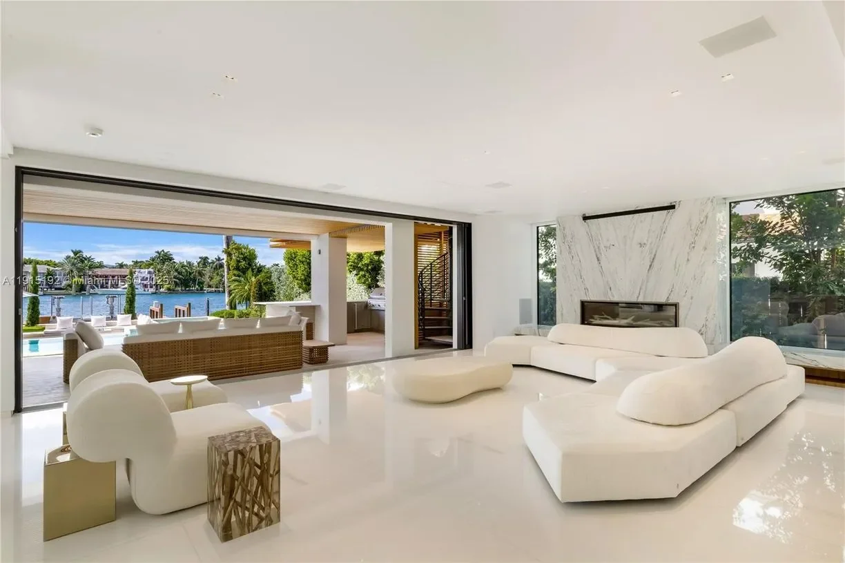 Gallery photo 6