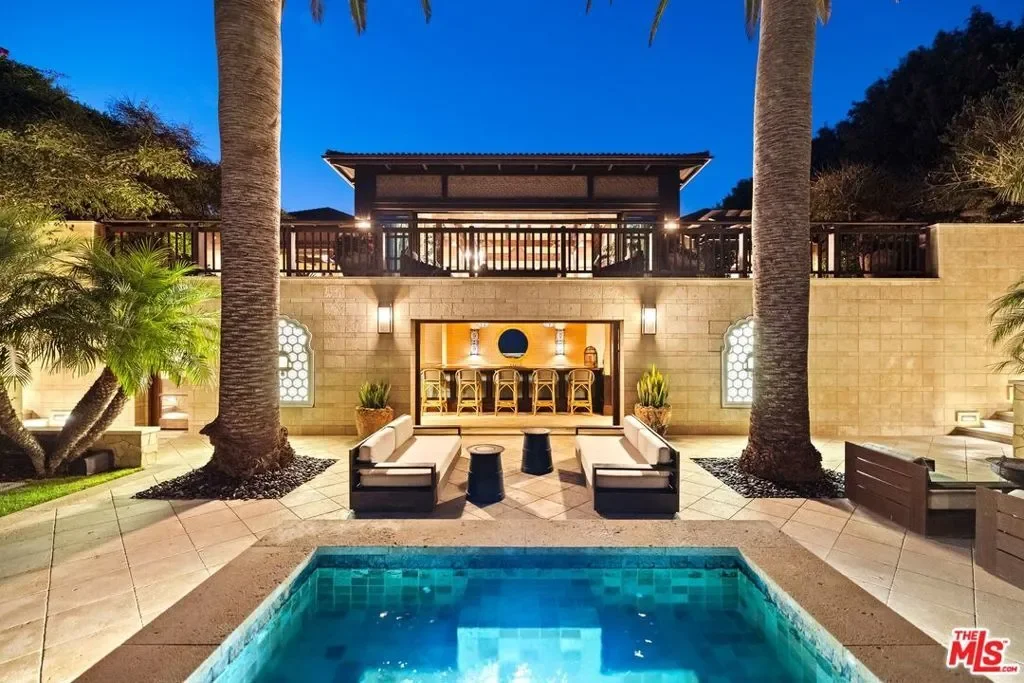 24834 Pacific Coast Highway, Malibu, California, United States. - Photo 21