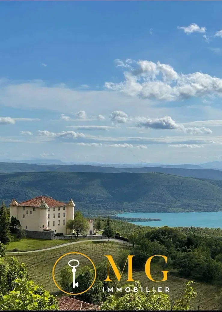 Aiguines, Provence-Alpes-Côte d'Azur, France. - Photo 14