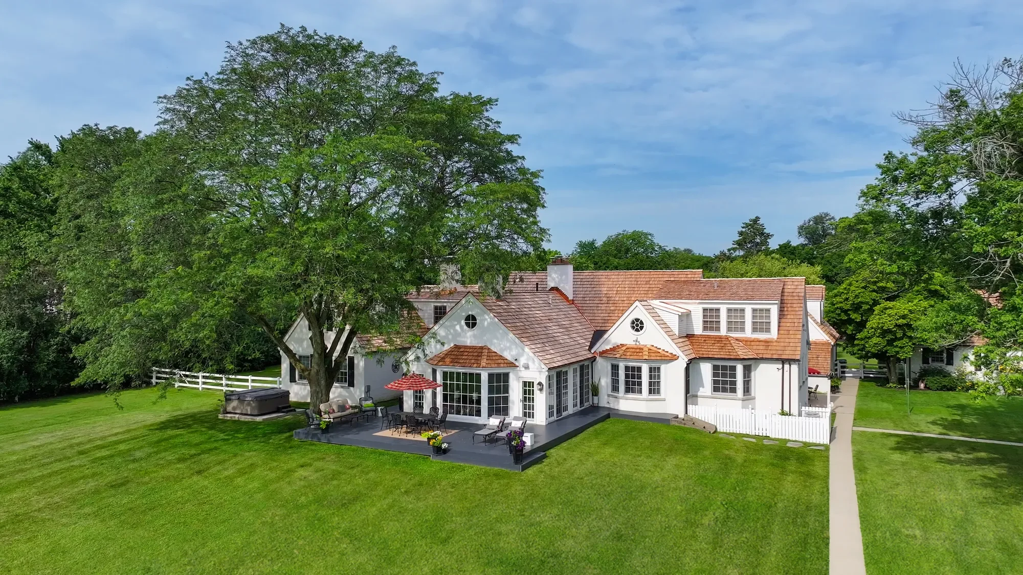 6191 S County Line Road , Burr Ridge, IL 60527, Burr Ridge, Illinois, United States. - Photo 5