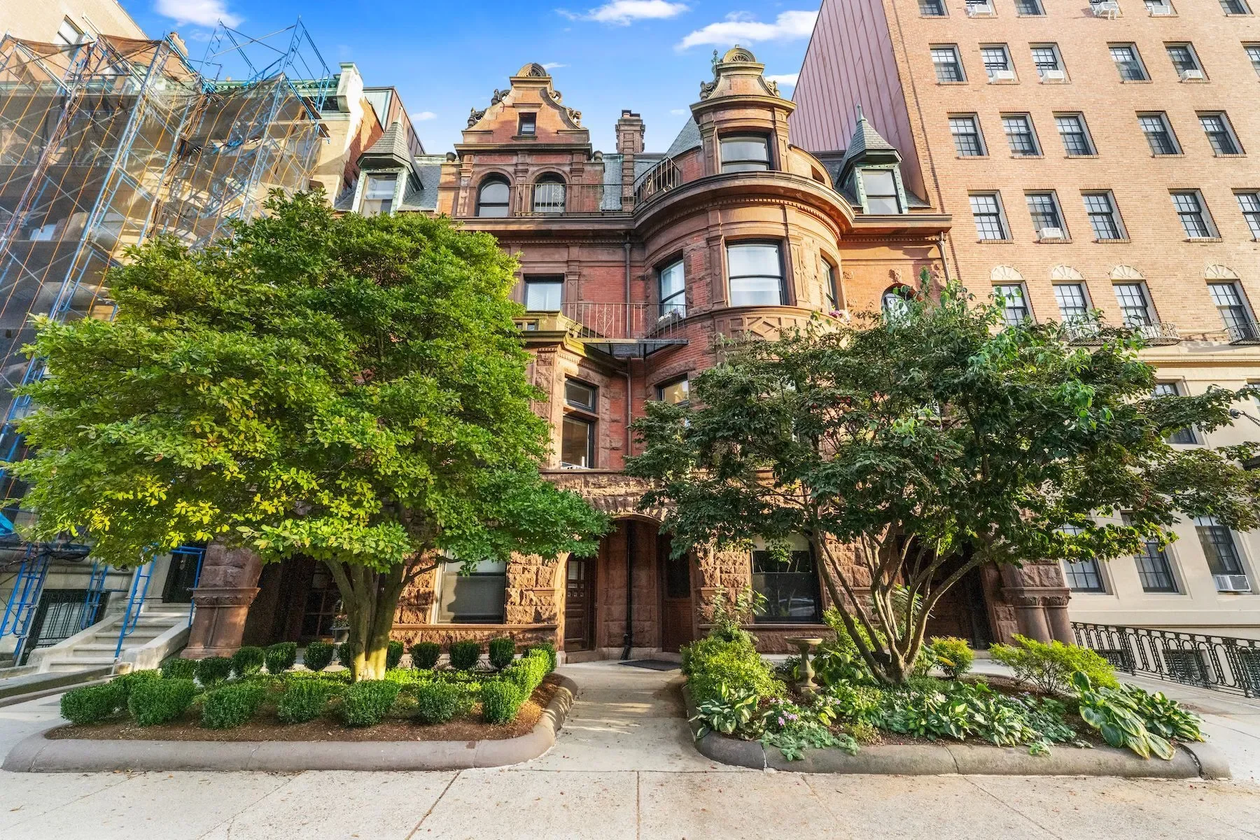 176 Commonwealth Ave , Boston, MA 02116, Boston, Massachusetts, United States. - Photo 1