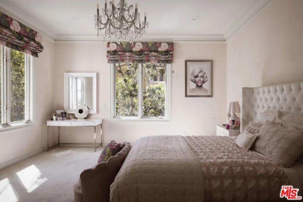 1160 Chantilly Road, Los Angeles, California, United States. - Photo 19