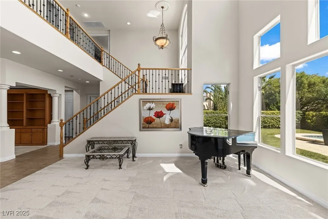 8095 Dark Hollow Place, Las Vegas, Nevada, United States. - Photo 10