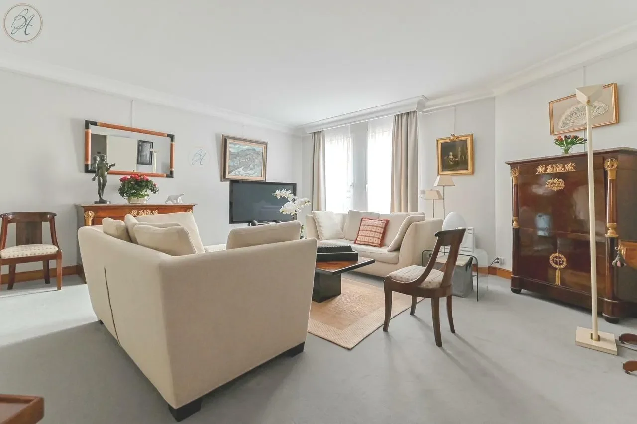 Paris, Île-de-France, France. - Photo 21