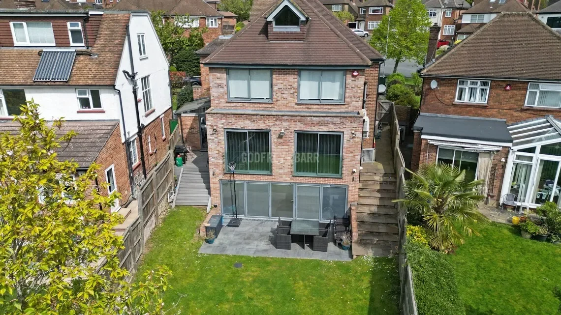 The Reddings Mill Hill, London, England, United Kingdom. - Photo 18
