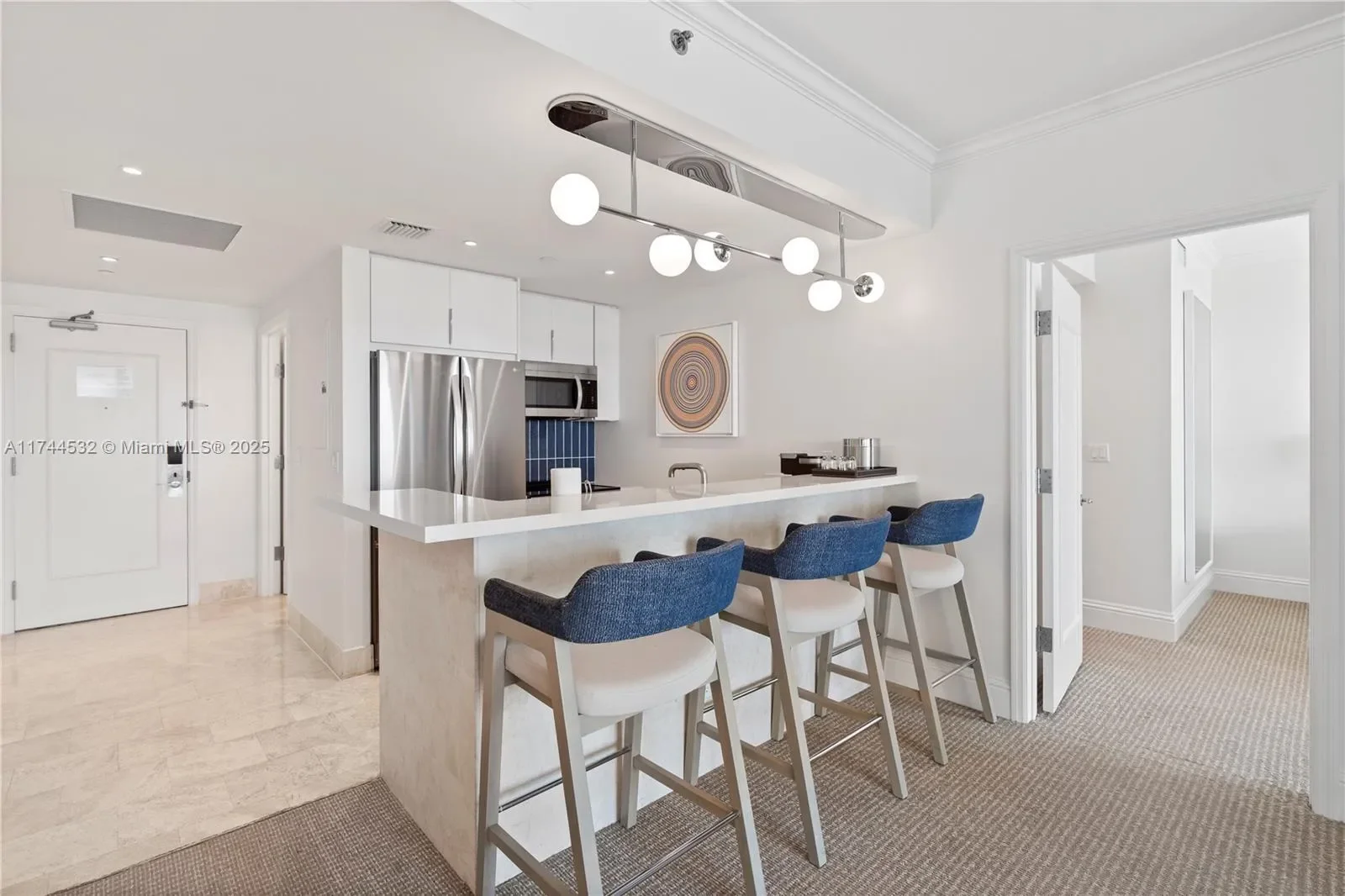 4401 COLLINS AV 1206, Miami Beach, Florida, United States. - Photo 11