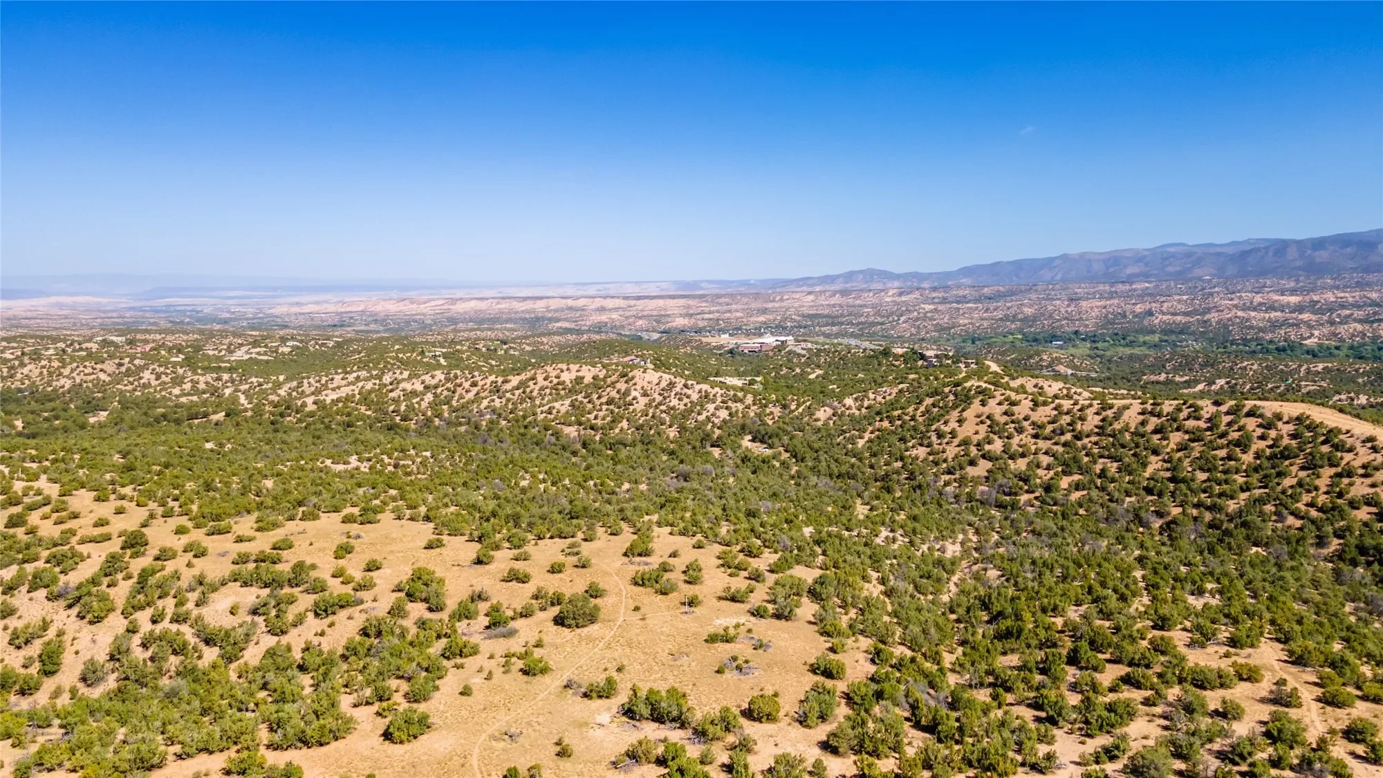 72 Sendero Encanto, Santa Fe, NM 87506, Santa Fe, New Mexico, United States. - Photo 2