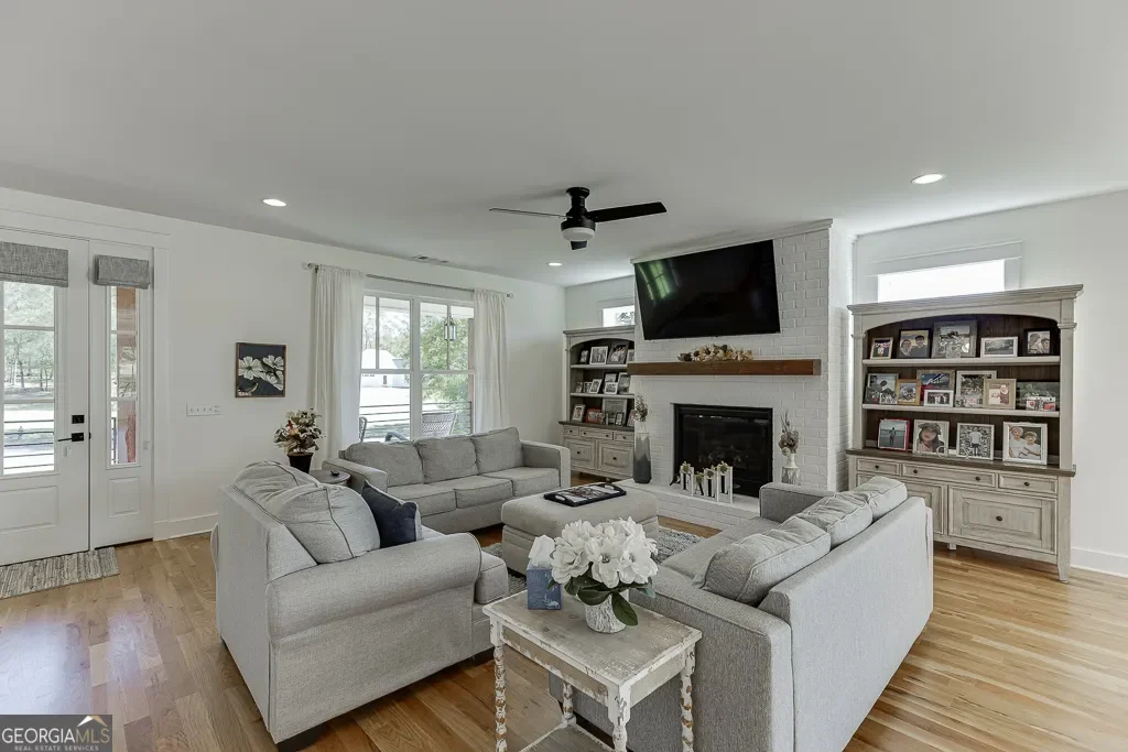 Gallery photo 6