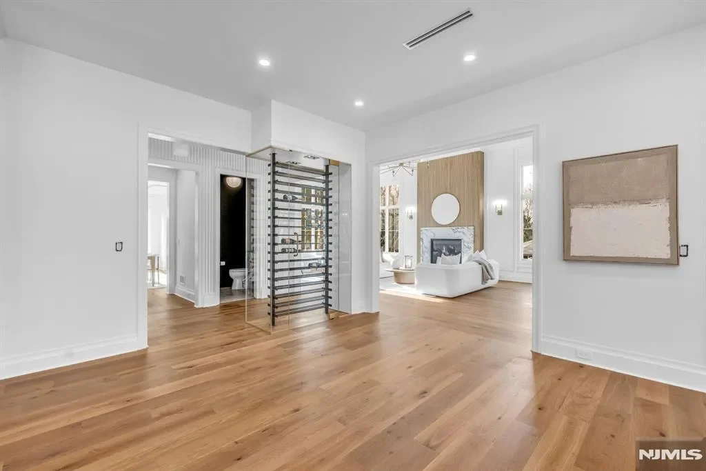121 Jacquelin Avenue, Ho-Ho-Kus, New Jersey, United States. - Photo 12