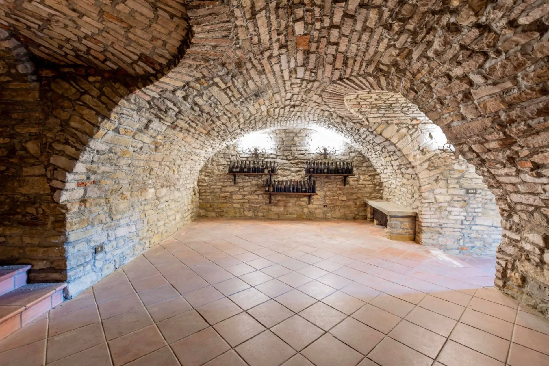 Piazza del castello 1, Bubbio, Piedmont, Italy. - Photo 13