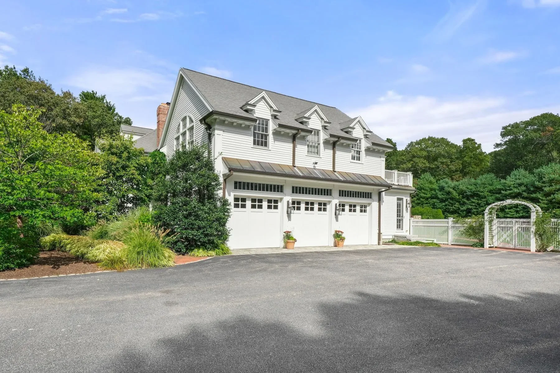 8 Hamlins Xing , Dover, MA 02030, Dover, Massachusetts, United States. - Photo 5
