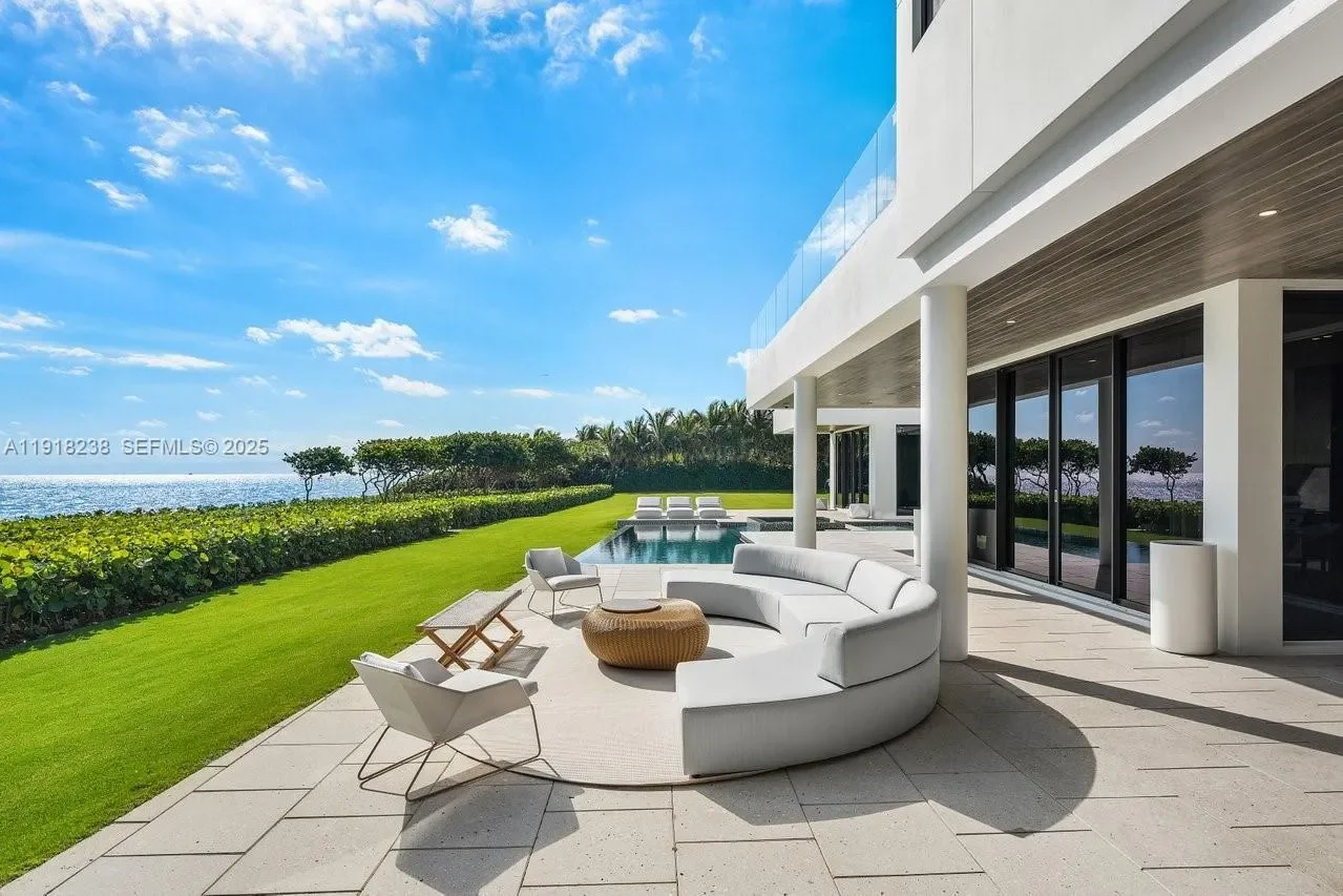 1107 Hillsboro Mile, Hillsboro Beach, Florida, United States. - Photo 52