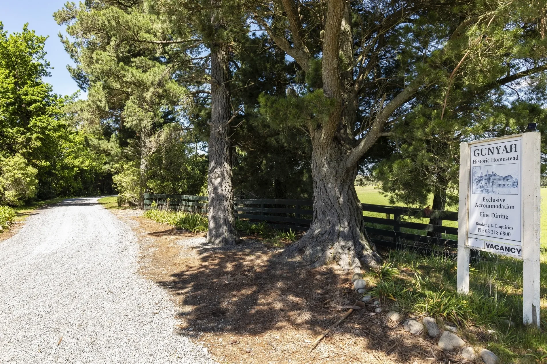 Exterior photo 10