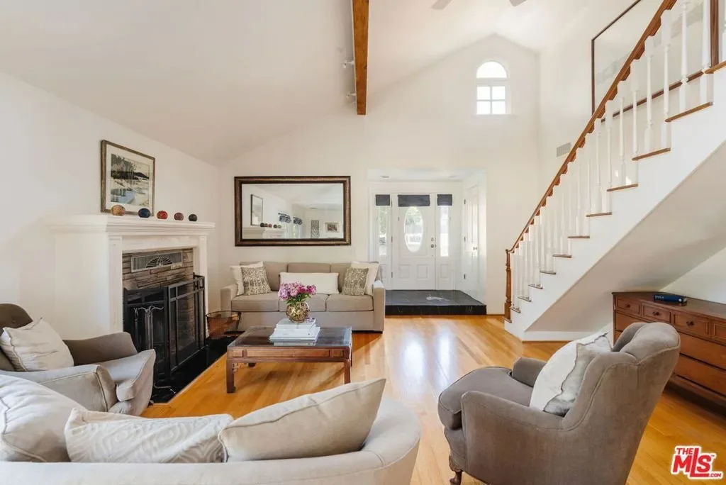1520 Bonnell Drive, Topanga, California, United States. - Photo 29