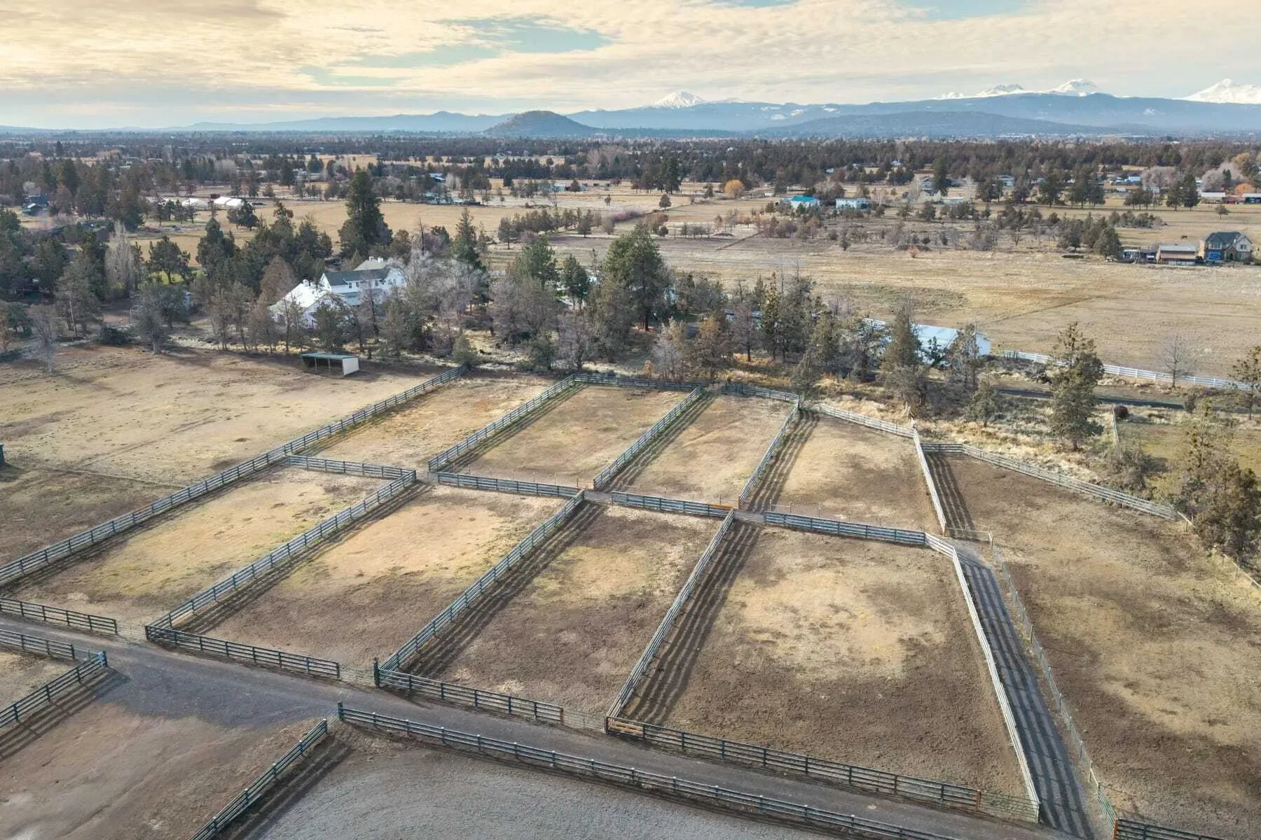 22333 Nelson Road , Bend, OR 97701, Bend, Oregon, United States. - Photo 33
