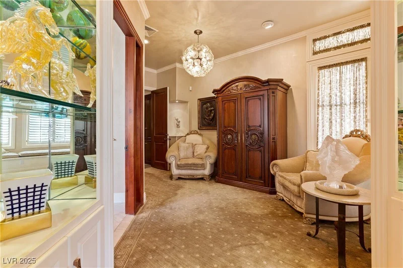 35 Ventana Canyon Drive, Las Vegas, Nevada, United States. - Photo 34