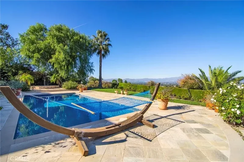 18933 La Montana Place, Los Angeles, California, United States. - Photo 70
