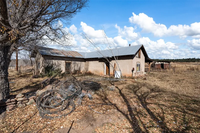 258 County Road A1 , Sapello, NM 87745, Sapello, New Mexico, United States. - Photo 30