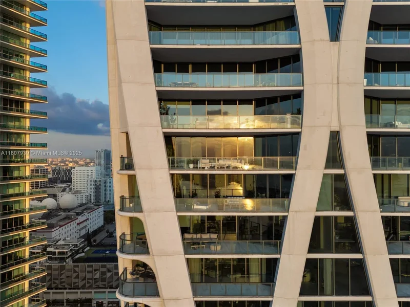 1000 Biscayne Blvd 3201, Miami, Florida, United States. - Photo 48