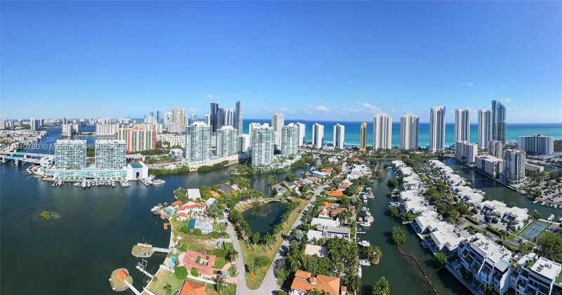 330 Sunny Isles Blvd, Golden Beach, Florida, United States. - Photo 27