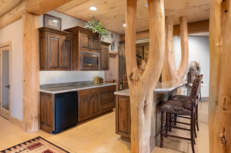 4620 W A Barr Road , Mount Shasta, CA 96067, Mount Shasta, California, United States. - Photo 18