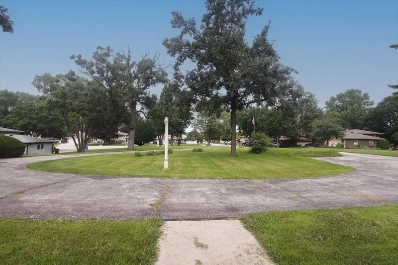 701 W Stearns Road, Bartlett, IL 60103, Bartlett, Illinois, United States. - Photo 4