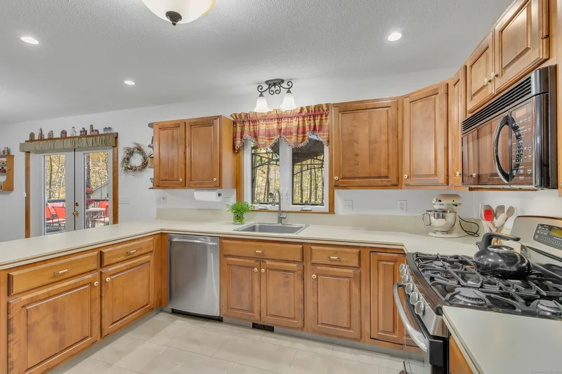 67 Pickerel Lake Road, Colchester, Connecticut, United States. - Photo 16