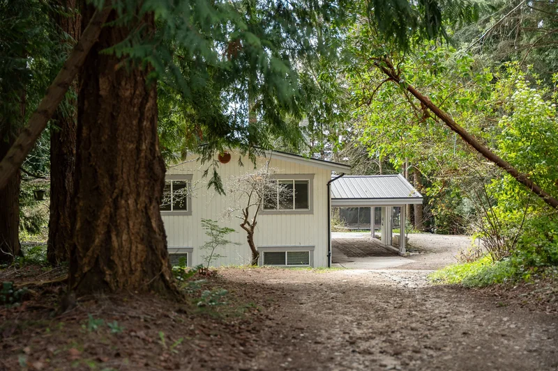 5080 Sunshine Coast Highway, Sechelt, BC V7Z 0G6, Sechelt, British Columbia, Canada. - Photo 11