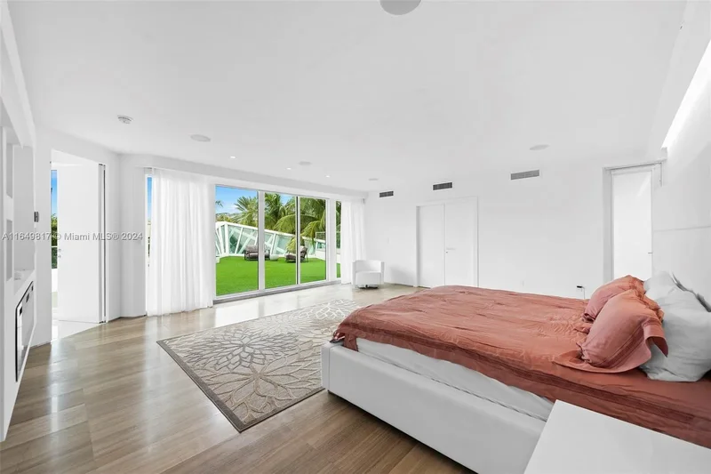 480 Ocean Blvd, Golden Beach, Florida, United States. - Photo 58