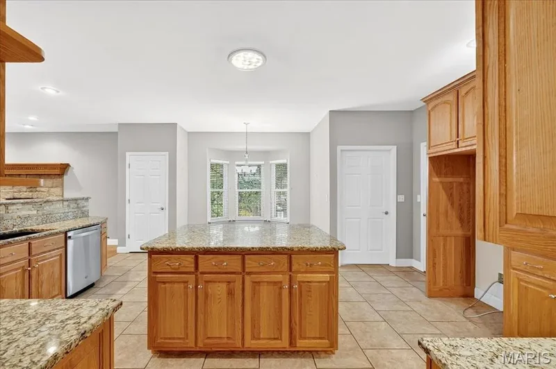 3940 Indian Ridge Lane, Defiance, Missouri, United States. - Photo 19