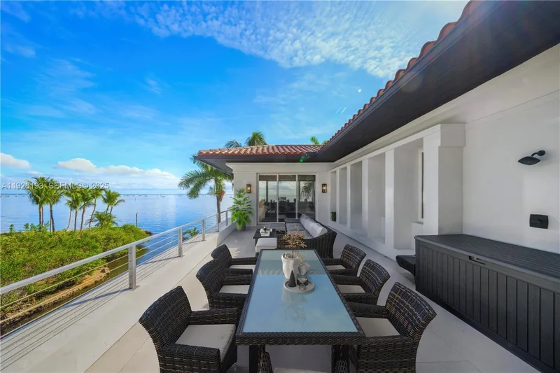 3333 Poinciana Ave, Miami, Florida, United States. - Photo 27
