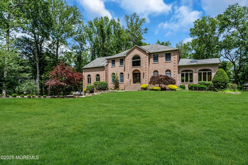 2 Shady Oak Court, Millstone, NJ 08535, Millstone, New Jersey, United States. - Photo 8