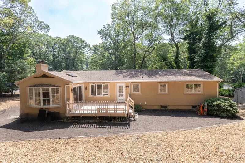 263 North Country , Smithtown, NY 11787, Smithtown, New York, United States. - Photo 3